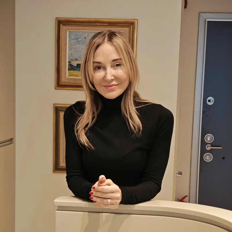 Berna Aksoy, Estranova site editörü